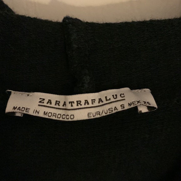 Black Zara Trafaluc sweater - Picture 2 of 3